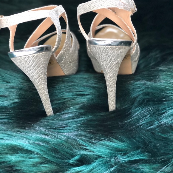 Heels - Picture 2 of 2